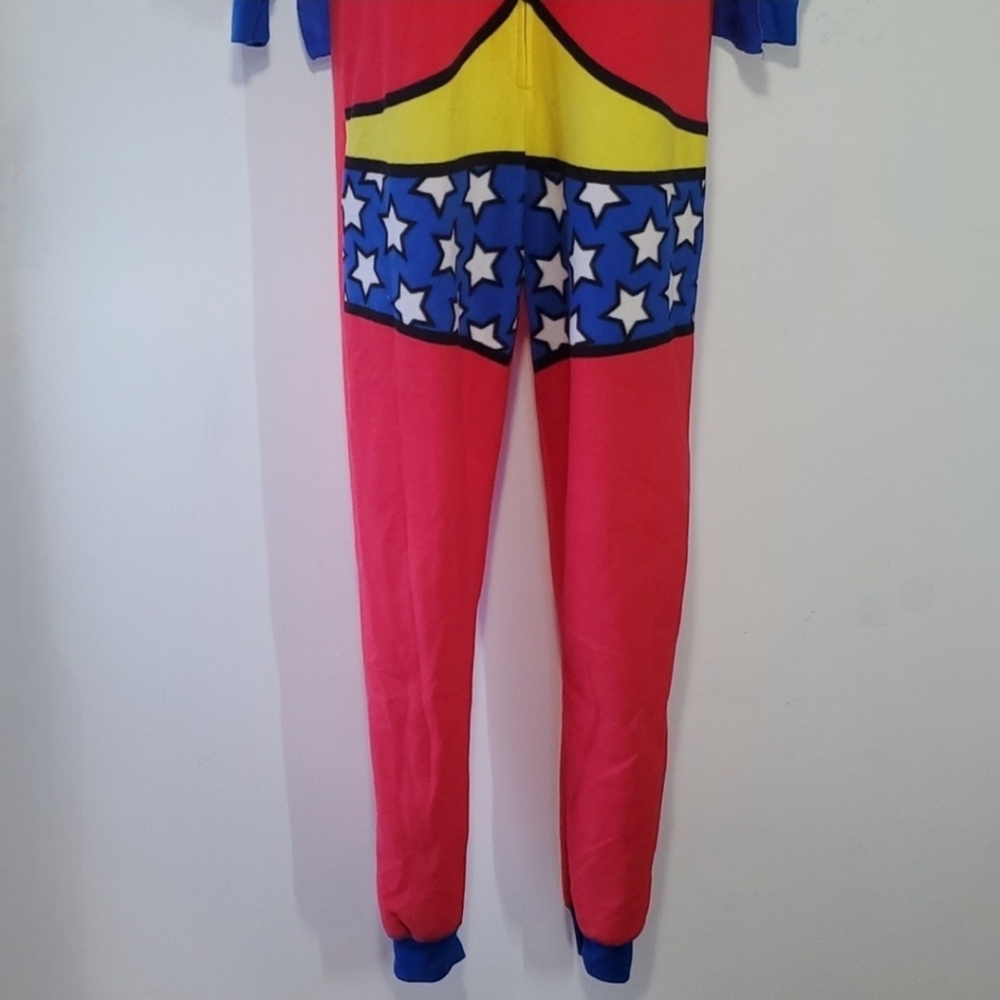 Wonder Woman Sze XS/S PJs Onesie Pajamas Hero Fleece Long Costume WW84 DC Comics - Picture 5 of 12